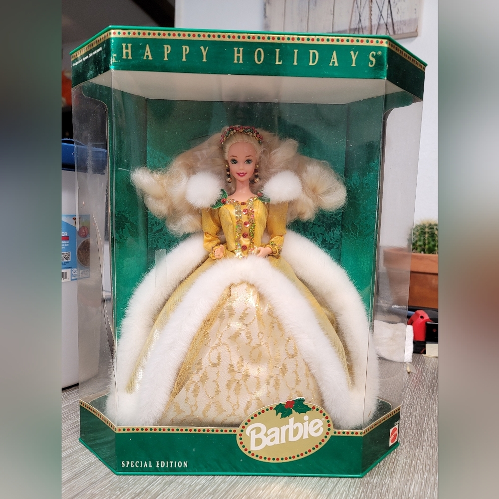 1994 Vintage & Rare Happy Holidays Barbie Special Edition Mattel #12155